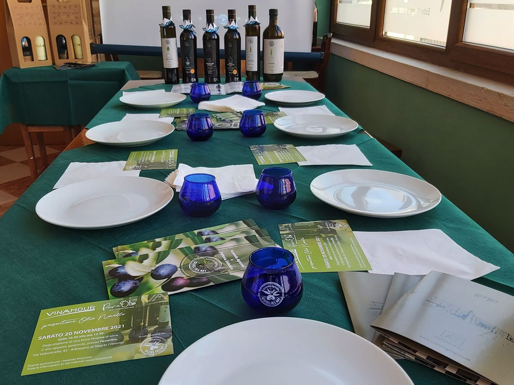 Vinamour e PaneOlio presentano degustazione olio novello e olio extra vergine di oliva dell'Azienda Agricola Guglielmi